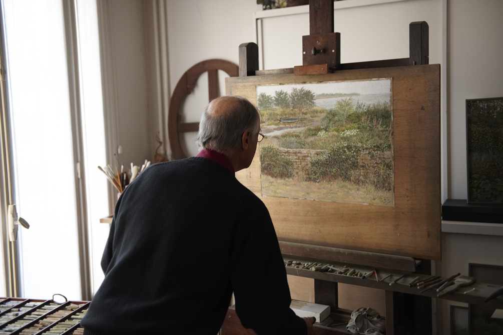 Jean Claude Courat, French artist, his work, studio, materials and apartment.
��Charlie Hopkinson 2010
